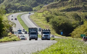 Restauração do Trecho da Rodovia BR 324 e 116 Bahia